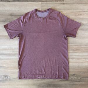 Lululemon Men’s Metal Vent Tech Short Sleeve Rust Shirt Size Medium Minimalist